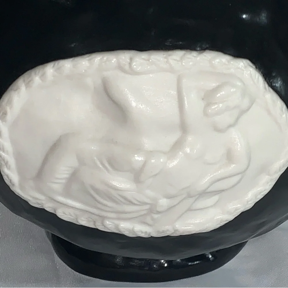 RARE! Jonathan Adler neo-classical NAÎVITÉ modern TEAPOT near mint!